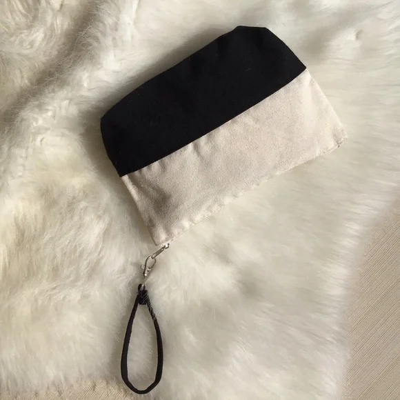 Designer-inspired detachable wristlet lightweight-canvas bag with crystal C logo - Picture 6 of 8